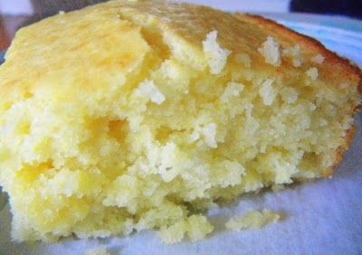 "This is the BEST Cornbread EVER!! 2 cups Bisquick 6 Tbsp. cornmeal 1/2 cup sugar 1/2 cup butter 2 eggs 1 cup milk *Mix Bisquick, cornmeal and sugar together. *Melt 1/2 cup butter in microwave. *Add milk and eggs to melted butter. *Stir. *Pour milk mixture into Bisquick mixture. *Stir.  Hubs and I give it a 5!  It's sweet and almost cake-like.  I will never buy Marie Calendar's again." Bisquick Cornbread Recipe, Bisquick Cornbread, The Best Cornbread, Best Cornbread, Pan Relleno, Bisquick Recipes, Corn Bread Recipe, 2 Eggs, Tortillas