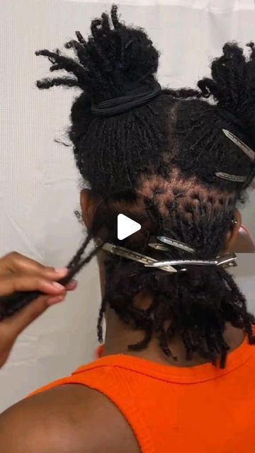 Legacy On Loc on Instagram: "A neat tutorial from @queentyquana 🙌🏿🔥🙌🏿🔥🙌🏿 How are you all styling your hair for the upcoming week? . . . . . . #loctutorial #locretwist #locmaintenance #loctwist #loccare #loccaretips #microlocs #microlocsjourney #locappreciation #loc #locfamily #loccommunity #locnationnaturals #locgang #loccontentcreator #legacyonloc . . . . . I don't own rights to the music playing" Small Locks Hairstyles, Men Microlocs, Instalocs On Natural Hair, Retwist Micro Locs, Mirco Locs Hairstyles Short, How To Do Micro Locs, How To Lock Hair, How To Interlock Locs, Braids Starter Locs