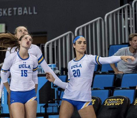 Volleyball Besties, Ucla Volleyball, Jamie Robbins, Athlete Aesthetic, College Volleyball, Ball Volleyball, Volleyball Setter, Female Volleyball Players, Softball Pictures