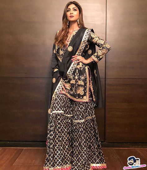 Shilpa Shetty Golden Sharara, Plazzo Suits, Shilpa Shetty, Bollywood Outfits, Sharara Set, Indian Designer Outfits, Designer Dresses Indian, Desi Fashion, Indian Designer Wear