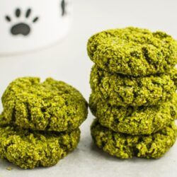 Healthy Dog Biscuits, Dog Biscuit Recipes, Veggie Dogs, Mint Recipes, Healthy Dog Food Recipes, Healthy Dog Treat Recipes, Dog Biscuits, Dog Recipes, Dog Treat Recipes