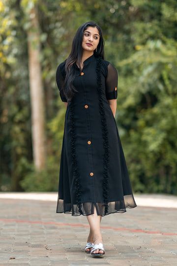 Casual wear – KULINA Black Kurti Design Style, Half Frock Models, New Model Frock Design, Casual Frock Design, Frock Models For Women, Kurthi Models Latest, Frock Designs For Women, Simple Frock, Dress Designs For Stitching