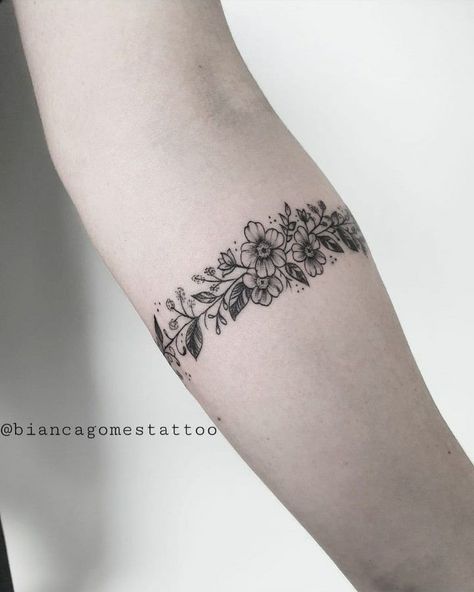 Braslet Tattoo Women, Floral Arm Band Tattoo For Women, Floral Armband Tattoo For Women, Floral Wrist Tattoo Bracelets, Braclet Tattoo Women, Armband Tattoo For Women Unique, Floral Arm Band Tattoo, Floral Armband Tattoo, Thigh Band Tattoo Women