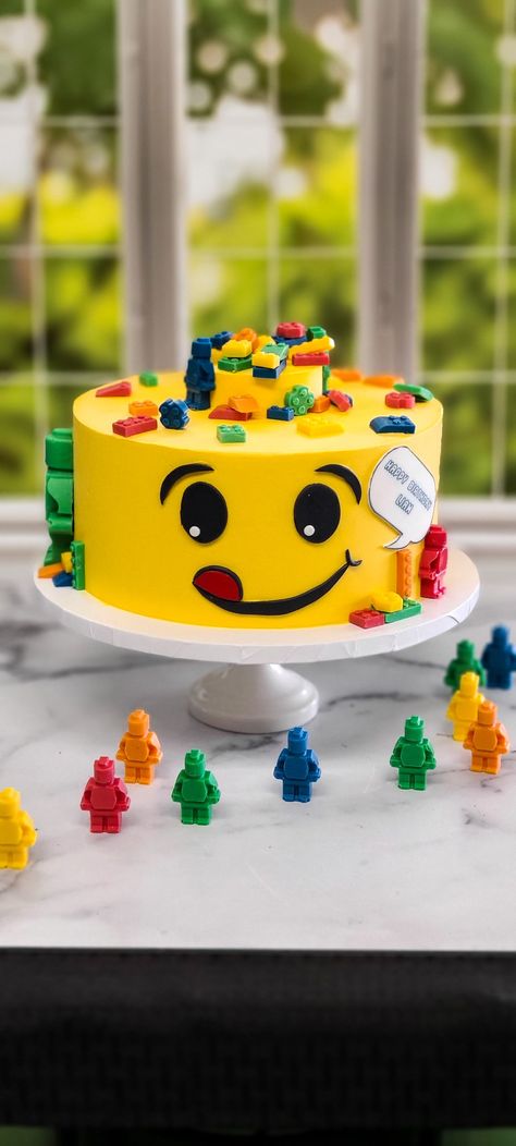 Buttercream Lego birthday cake with chocolate Lego bricks and figures Lego Mini Figure Cake, Lego Birthday Cake Buttercream, Lego Minifigure Cake, Lego Cake Ideas Buttercream, Primary Colors Cake, Lego Buttercream Cake, Chocolate Lego Cake, Lego Brick Cake, Cake For 5 Year Boy