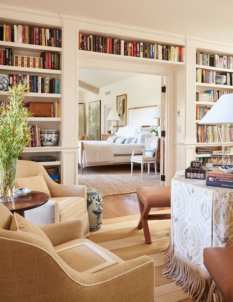 Color Outside the Lines: Mark D. Sikes' New Website House Country, Home Library Design, Apartment Bedroom, Bedroom Master, Home Libraries, Home Library, Front Room, A Living Room, Decor Rustic