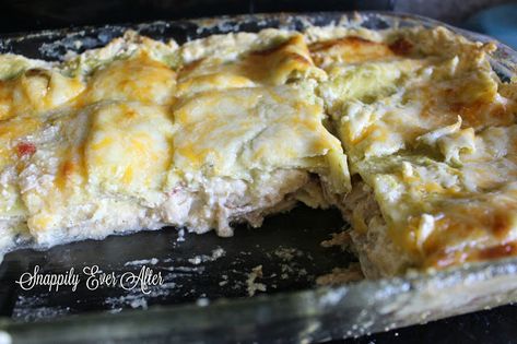 Green Chili Lasagna, Green Chili Chicken Lasagna, Chili Lasagna, Homemade Green Chili, Green Enchiladas, Chili Enchiladas, Pasta And Chicken, Chicken Verde, White Lasagna