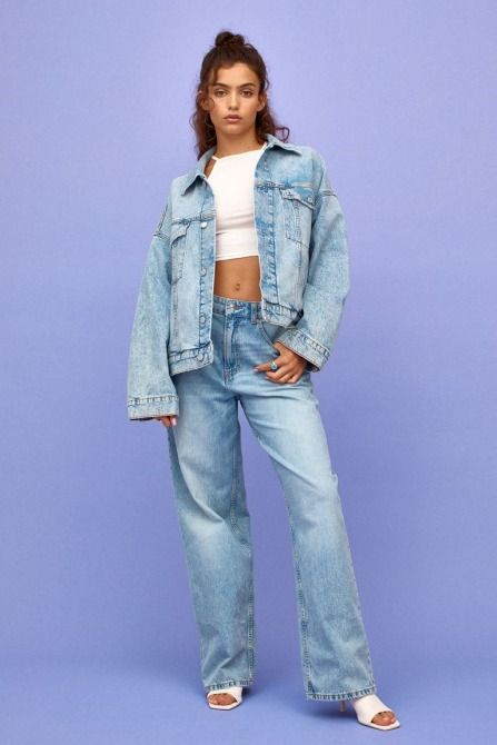 H&M 90s Baggy High Jeans Skater Girl Looks, High Waisted Baggy Jeans, Cut Out Jeans, Baggy Jeans Outfit, 90s Baggy, Baggy Cargo Pants, Jean Trends, Washed Denim, Fall Shopping