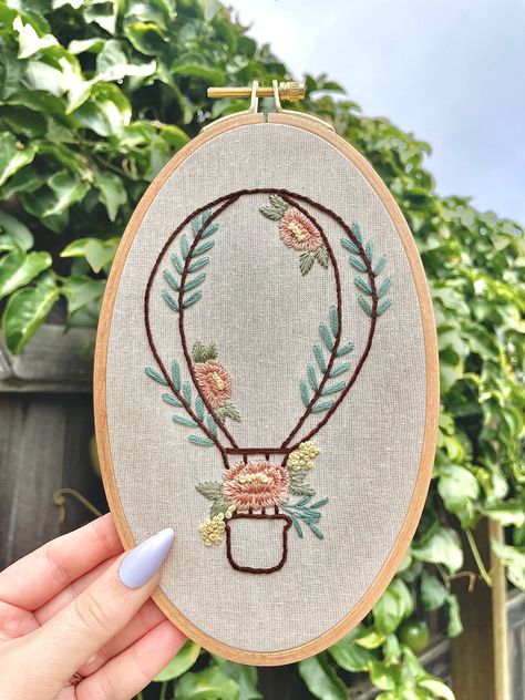 Hot Air Balloon Embroidery, Air Balloon Embroidery, Floral Hot Air Balloon, Balloon Embroidery, Embroidery Pattern, Stitch Design, Embroidered Design, Sashiko, Hot Air Balloon