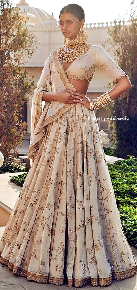 Sabyasachi Mukherjee. Photo by Errikos Andreou. Floral Sabyasachi Lehenga, Sabyasachi Cream Lehenga, Sabyasachi Lehenga Bridal White, Sabyasachi Bridesmaid Lehenga, Pastel Sabyasachi Lehenga, Sabyasachi White Lehenga, Simple Bridal Lengha, Sabiya Sachi Lehenga, White Lengha Choli