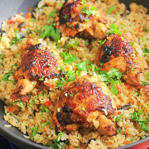 Chicken and Coconut Rice – tastesspicy.com Blog Coconut Ginger Rice And Chicken, Coconut Rice Dinner Ideas, What To Eat With Coconut Rice, Coconut Rice With Chicken, Coconut Rice And Chicken Recipe, Sticky Coconut Chicken And Rice, Coconut Rice Dishes, Coconut Rice Meals, Coconut Rice And Chicken