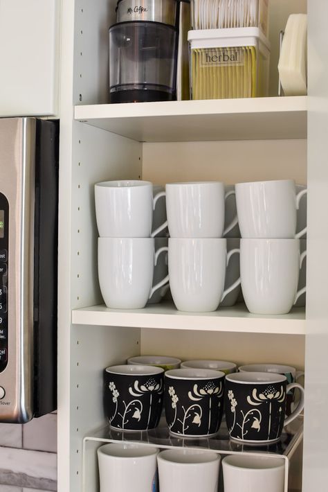 Kitchen Mugs Organization, Organize Mugs In Cabinet, Organizing Coffee Mugs, Coffee Mug Cabinet Organization, Coffee Mug Organization Cabinets, Mug Storage Cabinet, Mug Organization Cabinet, Coffee Cup Organization, Coffee Cup Cabinet