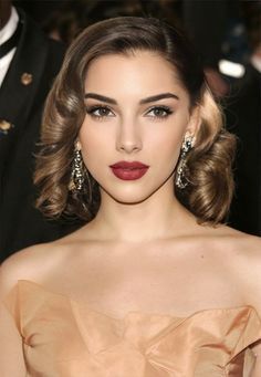 Hollywood Glam Wedding Makeup, Old Hairstyles Vintage Curls, Old Hollywood Hair Short, Classic Hollywood Makeup, Hollywood Glam Makeup, Hollywood Glamour Makeup, Old Hollywood Makeup, Hollywood Gala, Makeup Pride