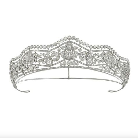 Queen Noor, Tiara Diamond, Kylie Lipstick, Handmade Tiaras, Wedding Tiaras, Vintage Tiara, Tiaras Jewellery, Diamond Tiara, Royal Jewels