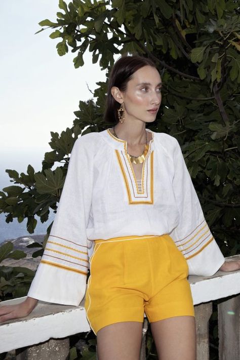 Resort 2022 Collection - Ancient Kallos® :: Hellas Resort Wear 70s Resort Wear, Women Resort Wear, Resort Wear Fashion, Jeans Purse, Chic Resort Wear, Hawaiian Clothing, Southern Fashion, Luxury Resort Wear, Resort Wear Dresses