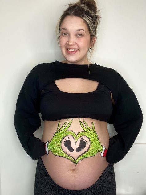 Thanksgiving Belly Painting Pregnant, Christmas Belly Painting Pregnant, Christmas Belly Painting, Christmas Pregnancy Photos, Baby Surprise Announcement, Bump Painting, Belly Paint, Pregnant Belly Painting, Baby Books Diy