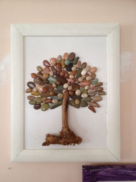 Handy Rock And Pebble Art Ideas For Many Uses4 Kerajinan Diy, Art Pierre, Rock And Pebbles, Pebble Pictures, Stone Pictures, Beach Crafts, Stone Crafts, Sea Glass Art, Driftwood Art