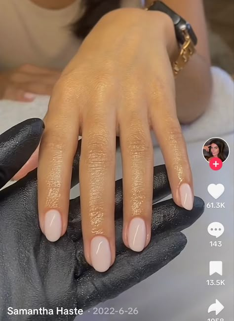 Natural Nail Shape Acrylics, Short Gel Nails Winter 2024, Almond Nails Dark Skin Tone, Bridesmaid Nails Gel, Lydia Millen Nails, Almond Pink Nails Short, Giving Birth Nails, Light Pink Squoval Nails, Super Natural Nails