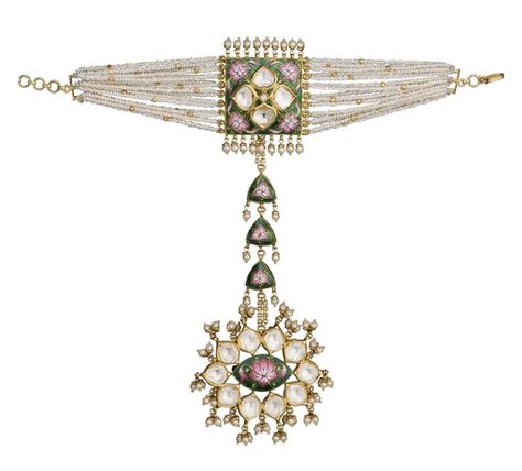 Sunita Shekhawat Jewellery, Detachable Jewellery, Sunita Shekhawat, Diamond Polki Jewellery, Polki Necklace Set, Rajputi Jewellery, Bridal Necklace Designs, Headpiece Jewelry, All That Glitters Is Gold