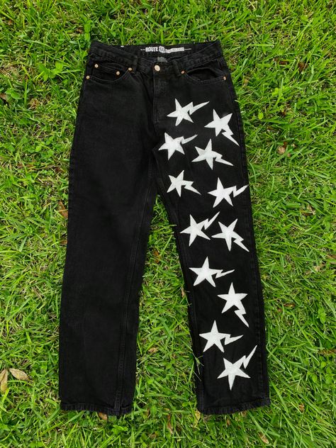 Bape Star Painted Jeans, Customized Pants, Custom Jeans Diy, Lightning Pattern, Punk Jeans, Custom Fitted Hats, Diy Clothes Design, Custom Jeans, Rock Punk