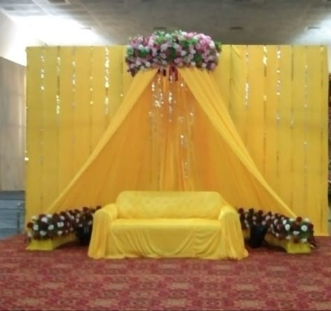 Indoor Haldi Decor Ideas At Home, Haldi Tent Decor, Haldi Simple Decoration, Haldi Ceremony Decorations At Home Simple Muslim, Haldi Decoration Ideas At Home For Bride, Haldi Ceremony Decorations At Home Simple, Haldi Stage Decoration, Haldi Ceremony Decorations At Home, Haldi Function Decoration