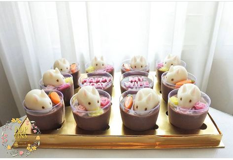 Bunny Pudding Cups, Jelly Ideas, Pudding Ideas, Puding Art, Cake Pudding, Jelly Desserts, Jelly Pudding, Art Cake, Jelly Cake