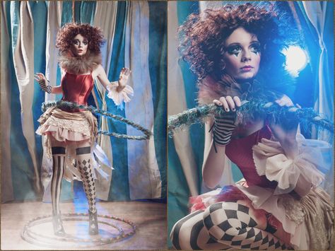 Vintage Circus Costume, Haunted Circus, Circus Fashion, Salem Halloween, Retro Circus, Creepy Circus, Circus Vintage, Concept Shoot, Circus Aesthetic