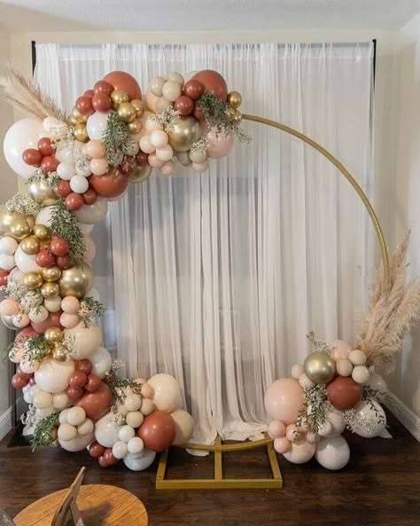 Gold Ring Backdrop With Balloons, Gold Circle Balloon Backdrop, Balloon Garland On Round Stand, Round Backdrop With Balloons And Flowers, Balloon Arch Round Backdrop, Balloons On Backdrop Stand, Wedding Backdrop Reception Balloons, Bridal Shower Round Backdrop, Ballon Arch Fall Colors