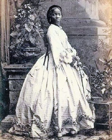 Sarah Forbes Bonetta, Princess of the Egbado clan of the Yoruba people, best known as the goddaughter of Queen Victoria of Great Britain.… Yoruba People, Victorian Portraits, African Princess, African Royalty, Victorian Aesthetic, John Brown, Vintage Black Glamour, Harriet Tubman, Instant Art