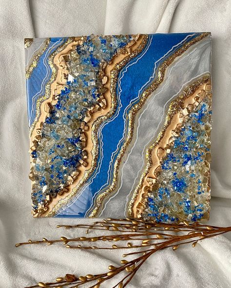 Geode Home Decor, Epoxy Painting, Resin Geode Art, Resin Geodes, Geode Wall Art, Geode Wall, Art 101, Resin Geode, Bel Art