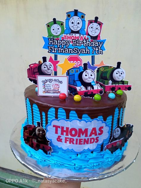 Thomas and friends cake Birthday Cake Thomas The Train, Thomas Cake Ideas, Thomas And Friends Birthday Cake, Thomas And Friends Cake Topper, Thomas And Friends Birthday Party, Thomas The Train Birthday Cake, Thomas And Friends Cake, Thomas Birthday Parties, Thomas Cakes