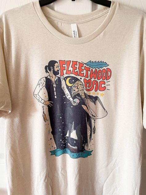 Fleetwood Mac Tshirt, Fleetwood Mac Band, Fleetwood Mac Shirt, Tee Shirt Outfit, Bleach T Shirts, Band Shirt, Fleetwood Mac, Stevie Nicks, Band Shirts