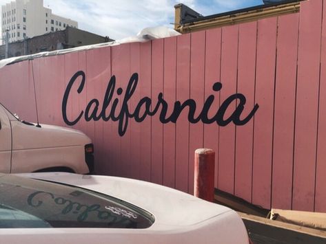 Ig Theme, California Aesthetic, Indie Photography, Disney Instagram, Hotel California, Pink Wall, Photo Wall Collage, Street Fashion Photography, Retro Designs