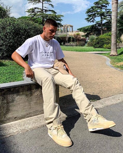 Cream Shoes Outfit, Mens Streetwear Outfits, Rapper Outfits, Black Men Street Fashion, Instagram Jewelry, Streetwear Fits, Men Street Fashion, Street Style Outfits Men, Designer Streetwear