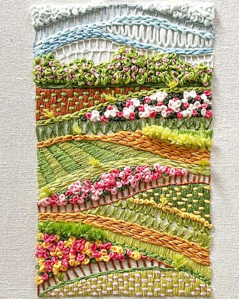 New abstract spring landscape #embroidery #handembroidery #embroideryart #modernembroidery #abstractembroidery #fiberart #art #damngoodstitch #dmcembroidery #dmcthreads Freeform Embroidery Inspiration, Abstract Quilting, Embroidery Art Modern, Weave Art, Embroidery Texture, Embroidered Photo Art, Textile Art Projects, Textile Art Techniques, Weaving Embroidery