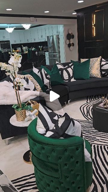 Glam Decor by Bridgett on Instagram: "I love what I do! Schedule your consultation at https://book.heygoldie.com/Glam-Decor-By-Bridgett Follow my page #glamdecorbybridgett   #InteriorLuxury #interiordesigner #renovation" Black Glam Living Room, Modern Glam Living Room Decor, Modern Luxe Living Room, Cute Living Room Ideas, Living Room Inspiration Board, Modern Glam Living Room, Decorating Rooms, Ideas For Apartments, Glam Living Room Decor