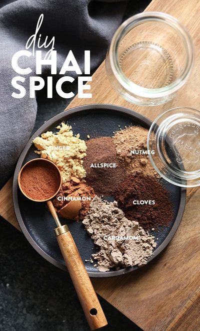 Chi Tea Latte Recipe, Chi Tea Recipe, Chai Seasoning, Chai Mix Recipe, Chai Spice Mix Recipe, Chai Tea Latte Recipe, Chai Spice Mix, Tea Blends Recipes, Chai Spices