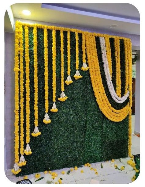 Simple Wedding Stage Decoration At Home ||Marriage Wedding Stage Decoration Simple Wedding Stage, Marigold Garland, Faux Garland, Haldi Decoration Ideas, Haldi Ceremony Decorations, Ganpati Decoration Theme, Naming Ceremony Decoration, Small Wedding Decor, Ganesh Chaturthi Decoration