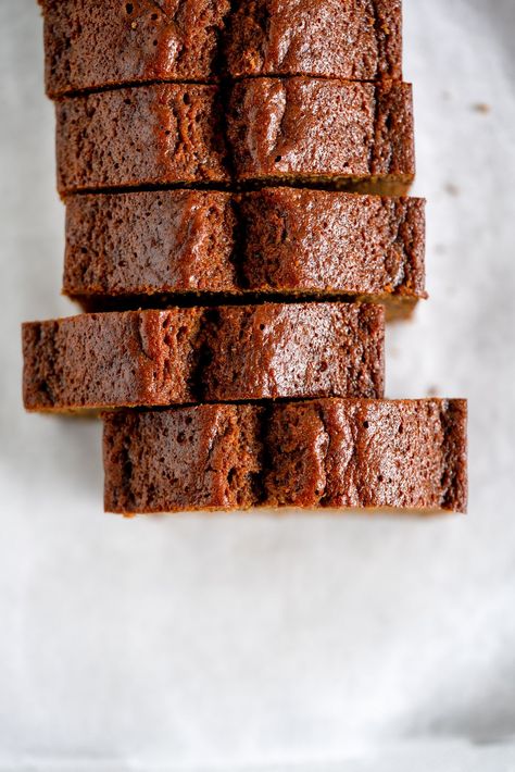 This super easy gingerbread loaf cake is heavily spiced, with a perfect moist texture. It comes together in only a saucepan and a bowl. Gingerbread loaf makes the perfect gift, or is great to have on hand if you need a homemade loaf cake filled with holiday flavours. Light Gingerbread Cake, Simple Loaf Cake Recipe, Ginger Loaf Cake Recipe, Gingerbread Recipe Loaf, Spiced Loaf Cake, Healthy Gingerbread Loaf, Moist Gingerbread Loaf, Autumn Loaf Cake, Holiday Loaf Cakes