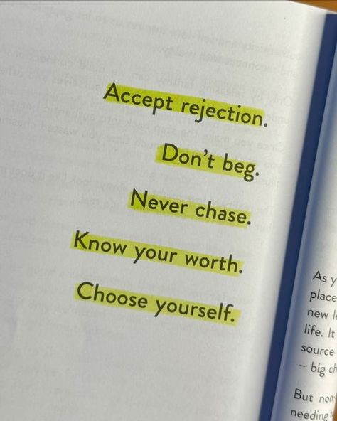 Bookbins | Bookstore | Book Reviewer on Instagram: "Accept rejection.
Don’t beg.
Never chase.
Know your worth.
Choose yourself.

📕 THINGS NO ONE TAUGHT US ABOUT LOVE ❤️ 

Best book on relationships is here! Checkout @vexking ‘s new book to enrich your relationship with meaningful connections!

📚 Share this post with your friends & follow @bookbins for more! #relationships #vexkingbook #bookbins #books" Chase No One Quotes, Don't Beg For Love Quotes, Post Breakup Quotes, Dont Beg For Love, Beg For Love, Choose Yourself, Healing Heart Quotes, Know Your Worth, Big Mood