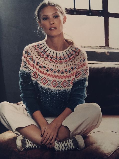 Lopi Sweater Pattern, Jaquard Design Pattern, Fairisle Jumper, Knitting Pattern Sweater, Fair Isle Jumper, Fair Isle Pullover, Norwegian Knitting, Norwegian Sweater, Nordic Sweater