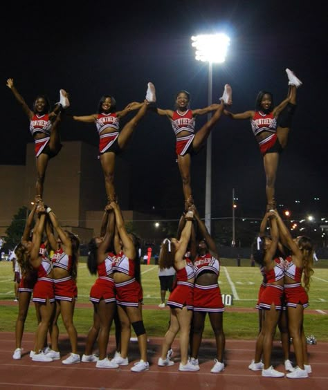 Cheerleading Team Pictures, Hbcu Cheer, Cheer Moves, Cool Cheer Stunts, Black Cheerleaders, Clark Atlanta University, Cheer Extreme, Dance Uniforms, School Cheer