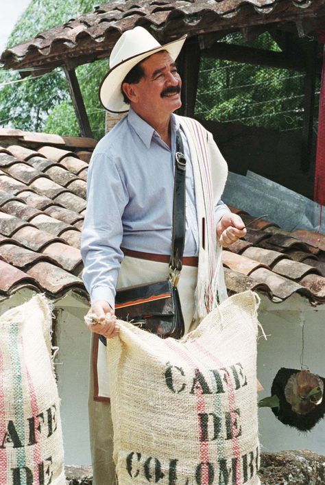 Carlos Sánchez, 83, Dies; Embodied Colombian Coffee as Juan Valdez - The New York Times Colombian Aesthetic Outfits, Juan Valdez, Nyc Coffee Shop, Colombian Culture, Colombian Art, Drone With Camera, Colombian Coffee, Coffee Party, Caribbean Culture