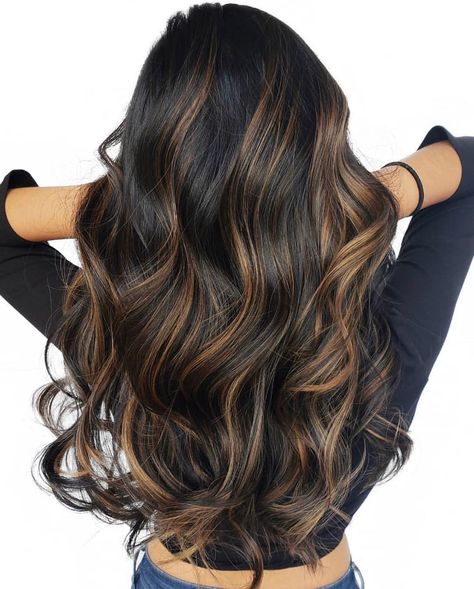 Dark Ombre, Black Hair Balayage, Black Hair With Highlights, Dark Hair With Highlights, Brown Hair Balayage, Brown Balayage, Brown Blonde Hair, Brown Hair With Highlights, Hair Color Balayage