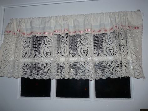 Rooms Decoration, Alison Dilaurentis, Lace Curtains, Kerosene, Doll Parts, Creepy Cute, Cool Stuff, House Inspo, Room Inspo