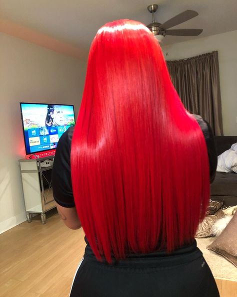 Red Hot Hair Color, Bright Red Hair Dye, Fire Hair Color, Bright Red Hair Color, Fire Red Hair, Pretty Red Hair, Easy Bun Hairstyles For Long Hair, Red Hair Looks, Black Red Hair