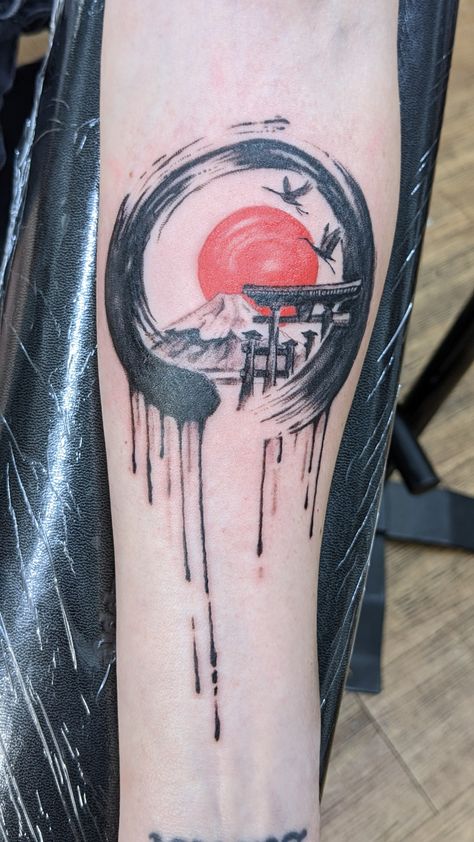 Tattoo uploaded by Mark Strong • Enso with Mt Fuji and cranes flying over shrine. • Tattoodo Mt Fuji Tattoo Design, Japanese Red Moon Tattoo, Enso Tattoo Ideas, My Fuji Tattoo, Japanese Sunset Tattoo, Japanese Shrine Tattoo, Tokyo Tattoo Ideas, Japanese Thigh Tattoo, Japanese Geometric Tattoo