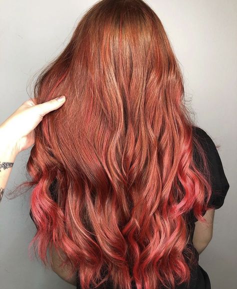 Copper Pink Balayage, Red Hair With Pink Highlights Rose Gold, Redhead With Pink Highlights, Natural Red Hair With Pink Highlights, Copper Hair With Pink Highlights, Ginger Pink Hair, Ginger Hair With Pink Highlights, Ginger And Pink Hair, Red Hair With Pink Highlights