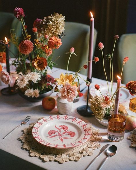 All Posts • Instagram Fall Tablescapes Elegant, Dinner Party Tablescapes, Colorful Fall Wedding, Wedding Table Place Settings, Kate Thompson, Bower Bird, Friendsgiving Decorations, Franklin Institute, Dream Wedding Reception