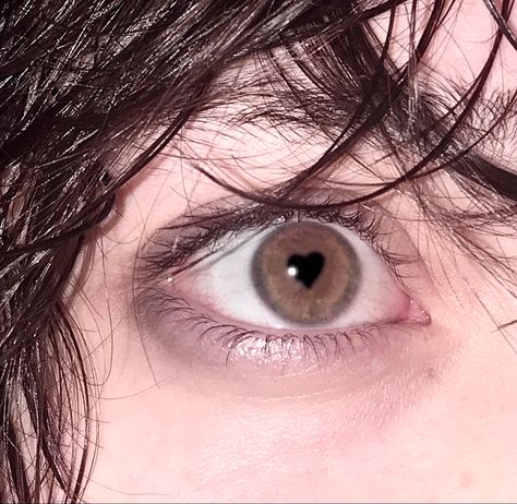 Heart Shaped Pupils Aesthetic, Heart Iris Eye, Heart Eyes Contacts, Heart Pupil Contacts, Heart Pupil Aesthetic, Flower Pupil Eye, Specific Features Shifting, Heart Eye Pupil, Heart Pupils Anime