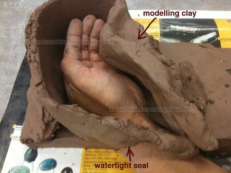 Sculpting Hands, Plaster Hands, Silicon Molds, Clay Plaster, Diy Plaster, Body Cast, Mannequin Art, Plaster Cast, Concrete Diy Projects